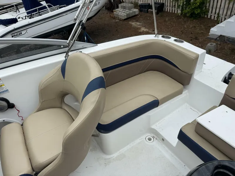 Slide: The Image of Hurricane SunDeck 191 OB 2019 - 5428945