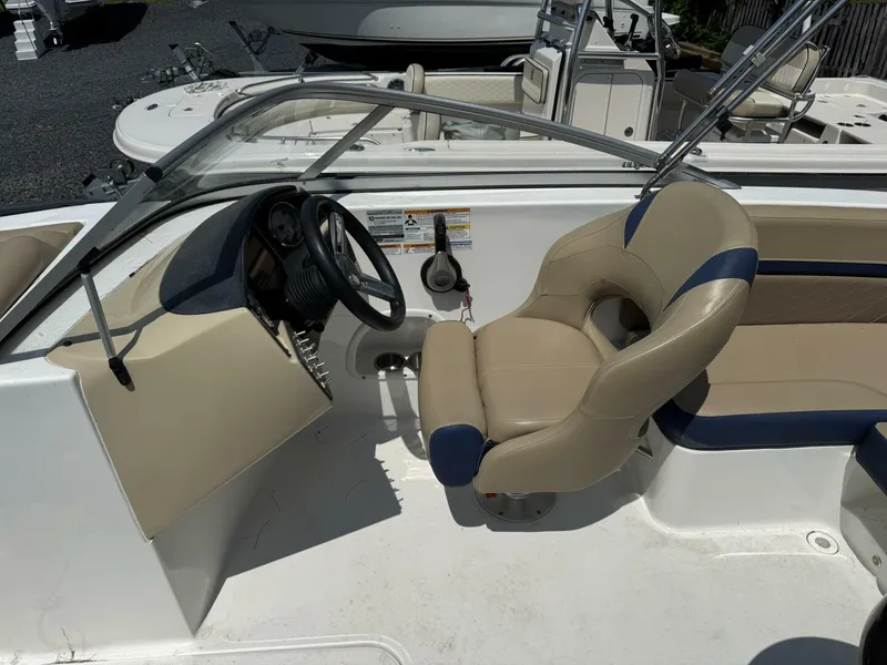 Slide: The Image of Hurricane SunDeck 191 OB 2019 - 5527949