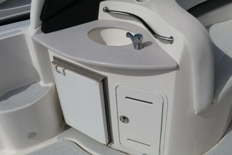 Slide: The Image of Sea Ray 320 Sundancer 2003 - 5024733