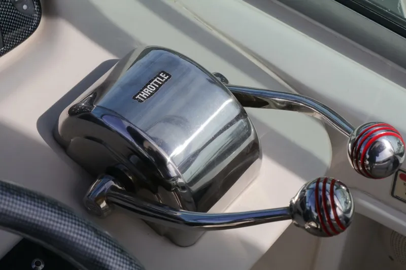 Slide: The Image of Sea Ray 320 Sundancer 2003 - 5024757