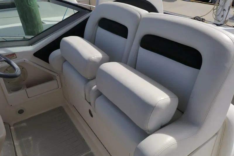 Slide: The Image of Sea Ray 320 Sundancer 2003 - 5024729