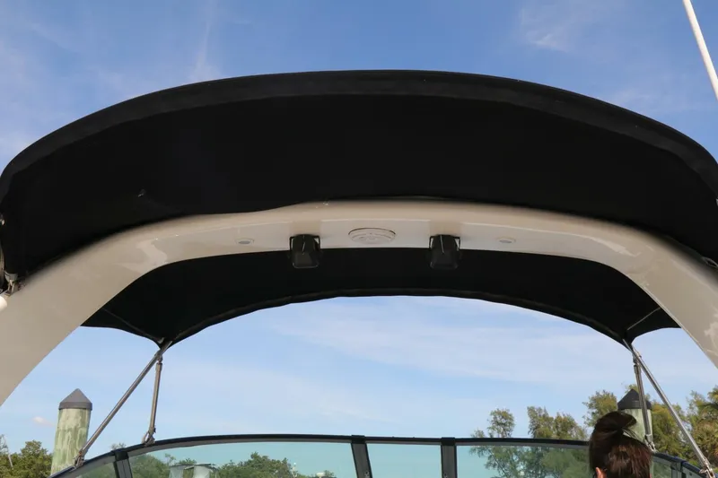 Slide: The Image of Sea Ray 320 Sundancer 2003 - 5024762