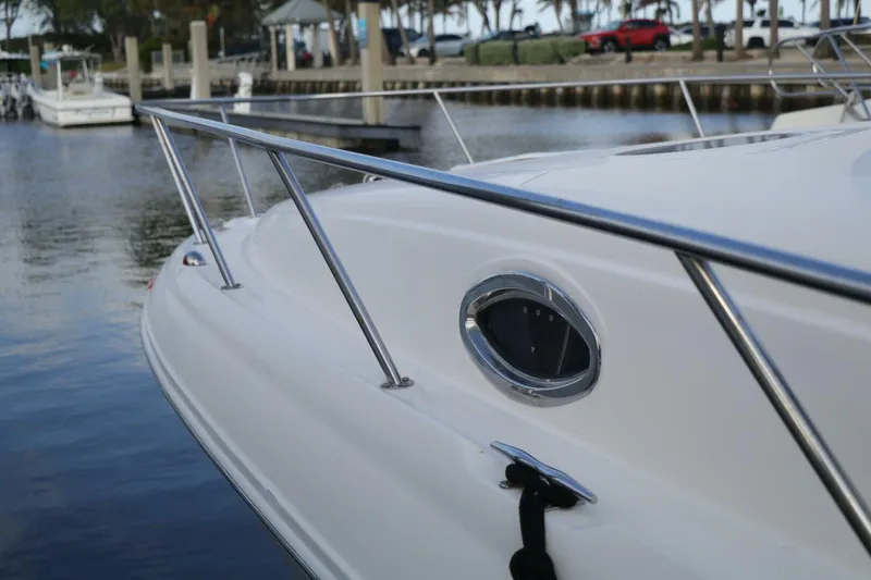 Slide: The Image of Sea Ray 320 Sundancer 2003 - 5024738