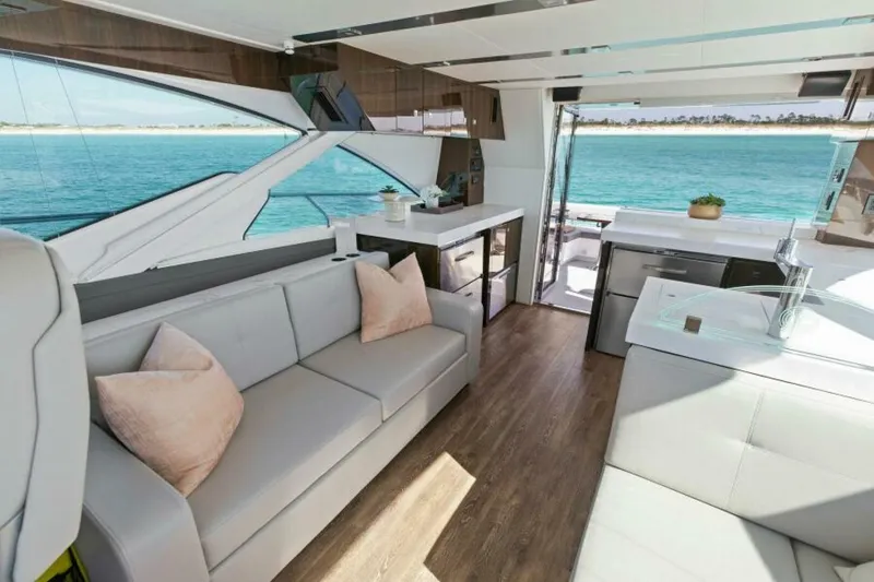 Slide: The Image of 2023 Cruisers Yachts 60 Cantius Fly- Salon - 5024590