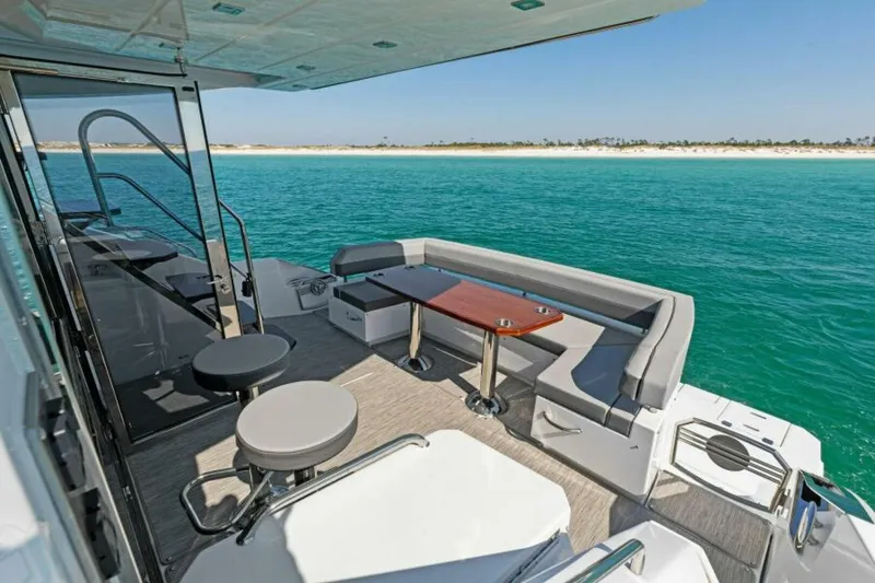 Slide: The Image of 2023 Cruisers Yachts 60 Cantius Fly-Cockpit - 5024657