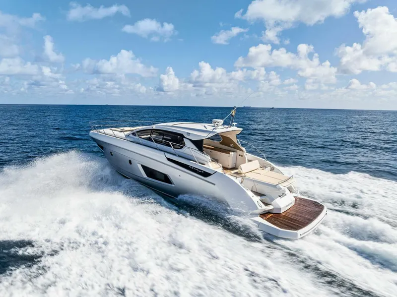 Slide: The Image of Azimut Atlantis 2016 - 5057783