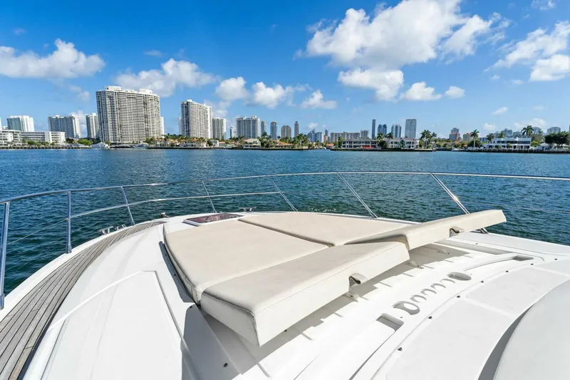 Slide: The Image of Azimut Atlantis 2016 - 5057788