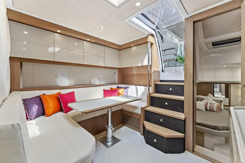 Slide: The Image of Azimut Atlantis 2016 - 5057813