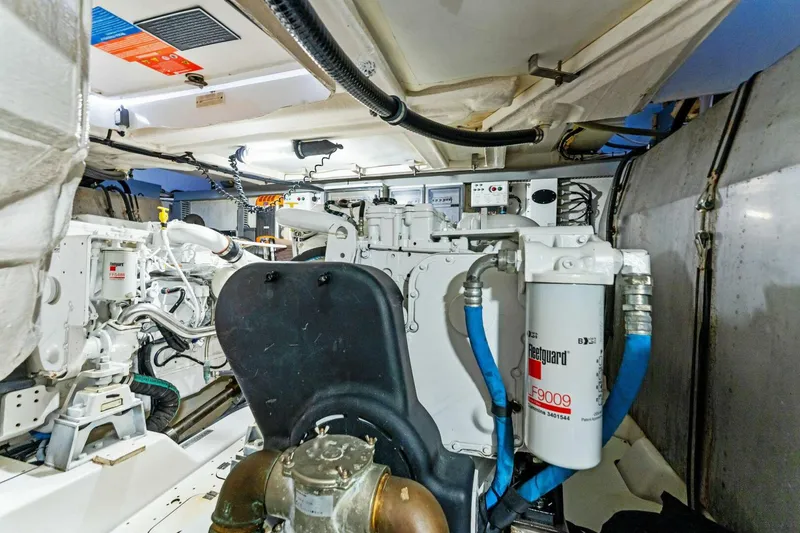 Slide: The Image of Azimut Atlantis 2016 - 5057881