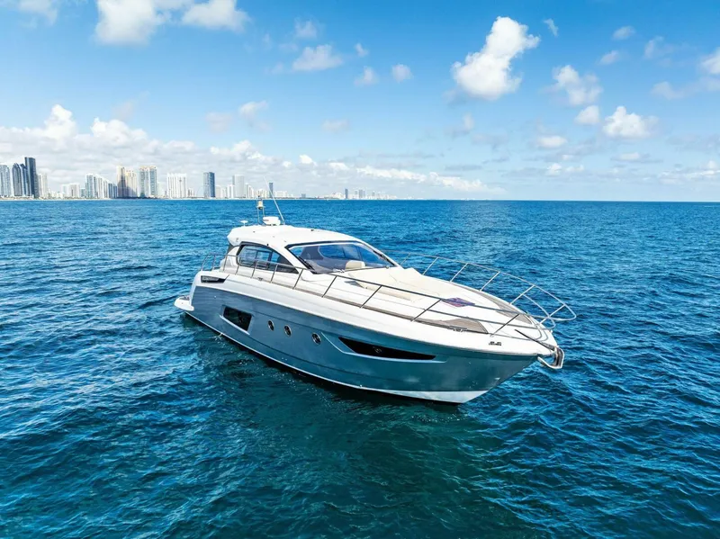 Slide: The Image of Azimut Atlantis 2016 - 5057757