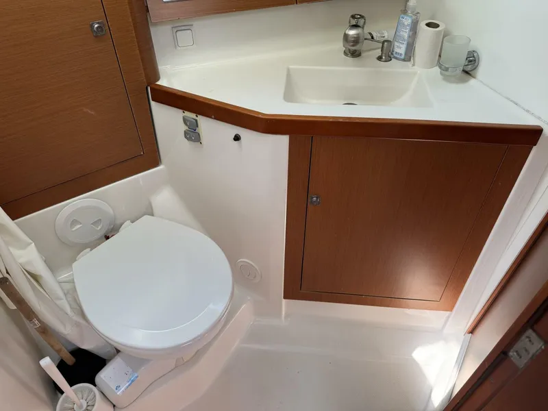 Slide: The Image of Beneteau Oceanis 45 2015 - 5065122