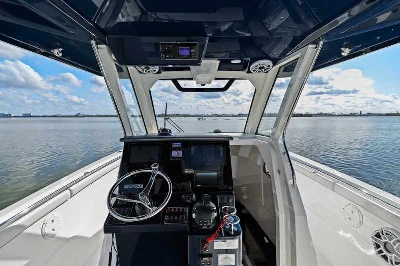 Slide: The Image of Pursuit S328 2021 - 5027858