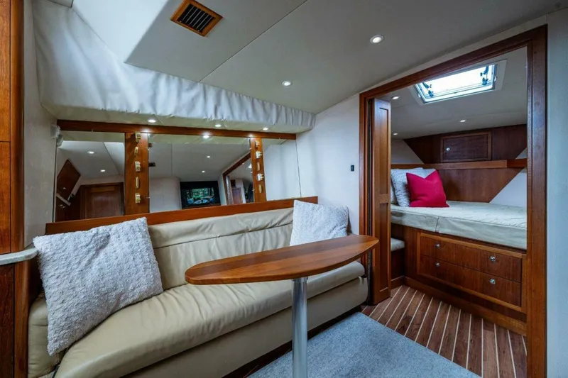 Slide: The Image of Albemarle 36 Sore Subject Cabin 2007 Albemarle 36 Express Sore Subject - 5028146