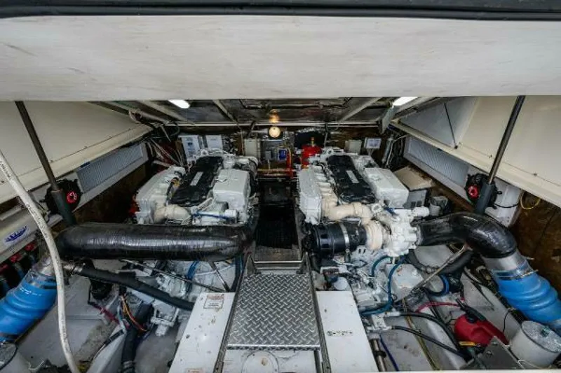 Slide: The Image of Albemarle 36 Sore Subject Engine Room 2007 Albemarle 36 Express Sore Subject - 5258156