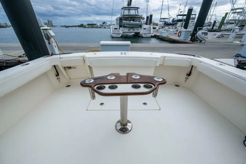 Slide: The Image of Albemarle 36 Sore Subject Cockpit 2007 Albemarle 36 Express Sore Subject - 5028151