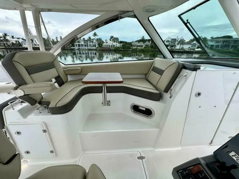 Slide: The Image of Pursuit 2019 325 Dual Console Starboard Seating - 5029363