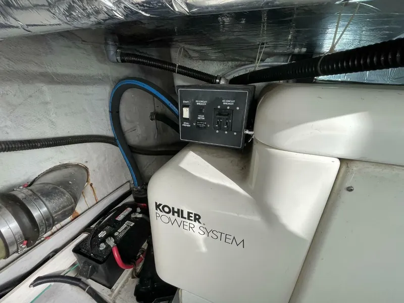 Slide: The Image of Carver Yachts 53 Voyager 1998 - 5029639