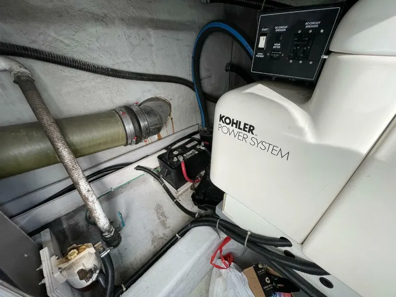 Slide: The Image of Carver Yachts 53 Voyager 1998 - 5029640