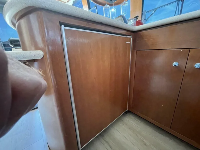 Slide: The Image of Carver Yachts 53 Voyager 1998 - 5029615