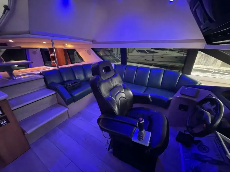 Slide: The Image of Carver Yachts 53 Voyager 1998 - 5029694