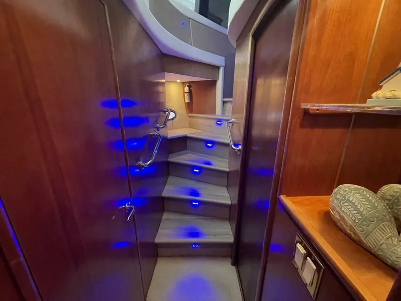 Slide: The Image of Carver Yachts 53 Voyager 1998 - 5029702