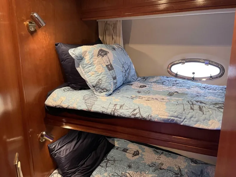 Slide: The Image of Carver Yachts 53 Voyager 1998 - 5029713