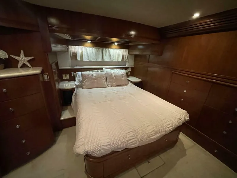 Slide: The Image of Carver Yachts 53 Voyager 1998 - 5029731