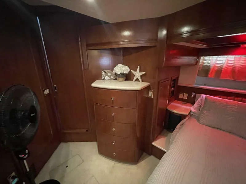 Slide: The Image of Carver Yachts 53 Voyager 1998 - 5029735