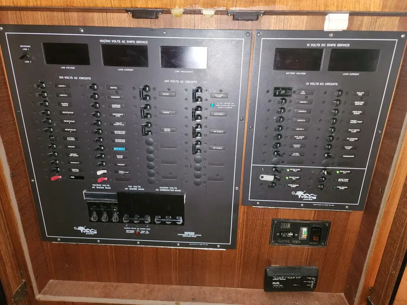 Slide: The Image of Viking 48 1988 - 5029538