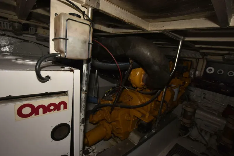 Slide: The Image of Hatteras 52 1987 - 5030136