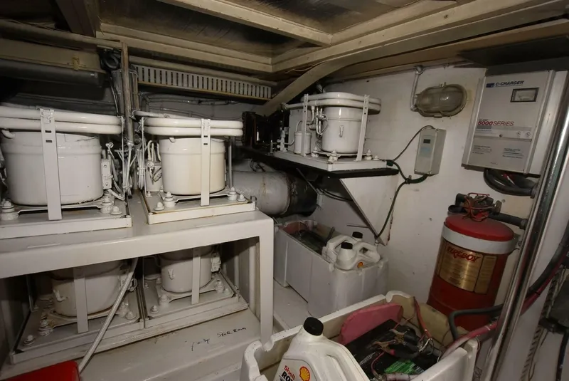 Slide: The Image of Hatteras 52 1987 - 5030141