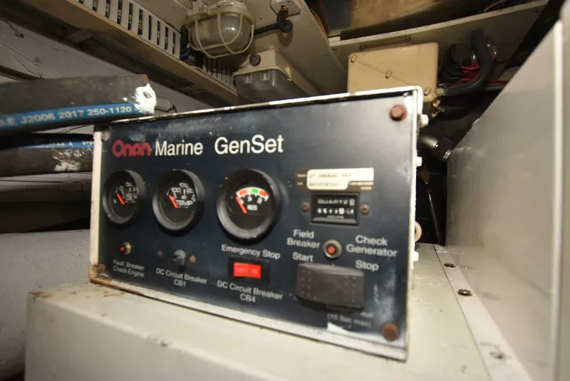 Slide: The Image of Hatteras 52 1987 - 5030144