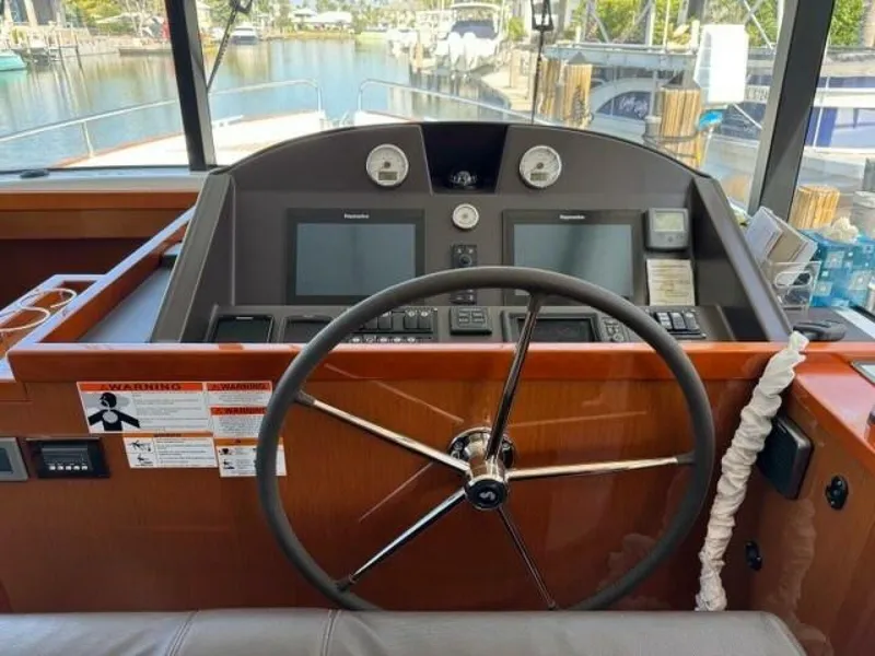 Slide: The Image of Beneteau Swift Trawler 50-Helm - 5033054