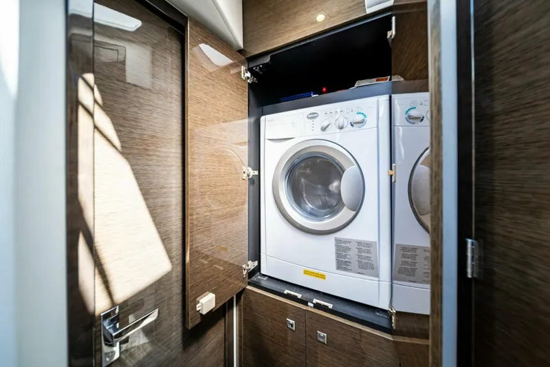 Slide: The Image of 2019 Cruisers 45 Cantius 'My Everything' Washer / Dryer - 5031269