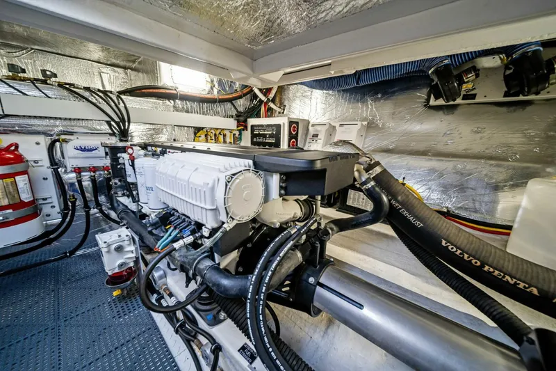 Slide: The Image of 2019 Cruisers 45 Cantius 'My Everything' - 5031278