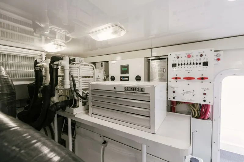 Slide: The Image of 2006 Viking 74 Convertible - KICKBACK - 5031427