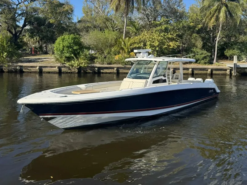 Slide: The Image of Boston Whaler 380 Outrage 2019 - 5032998