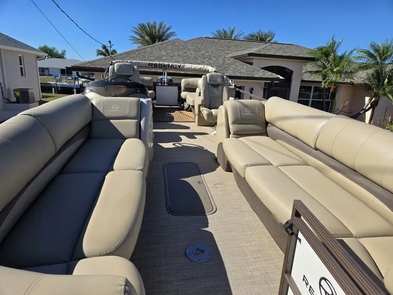 Slide: The Image of Regency 27 2017 - 5033864