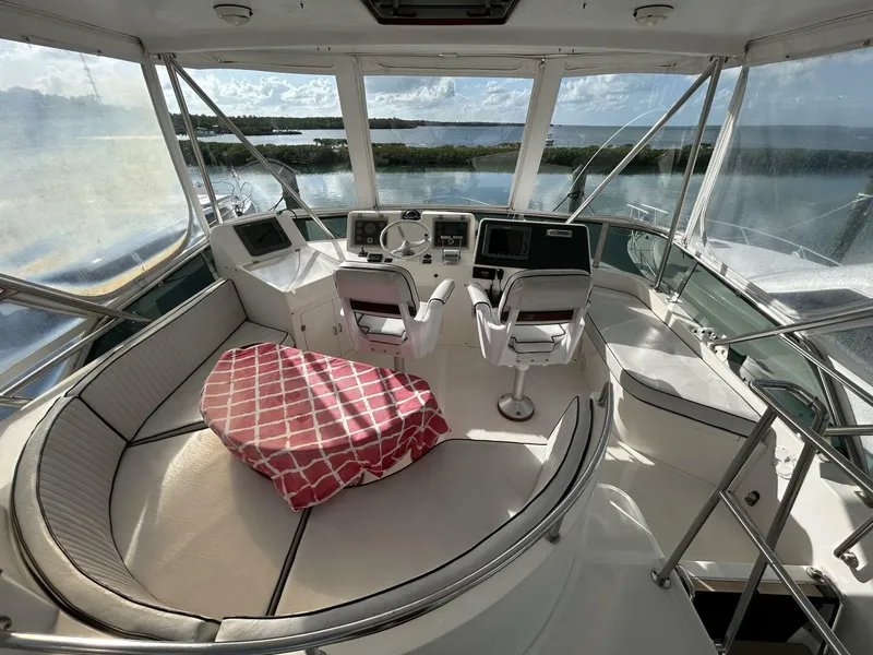 Slide: The Image of 43' Mikelson flybridge forward - 5036908