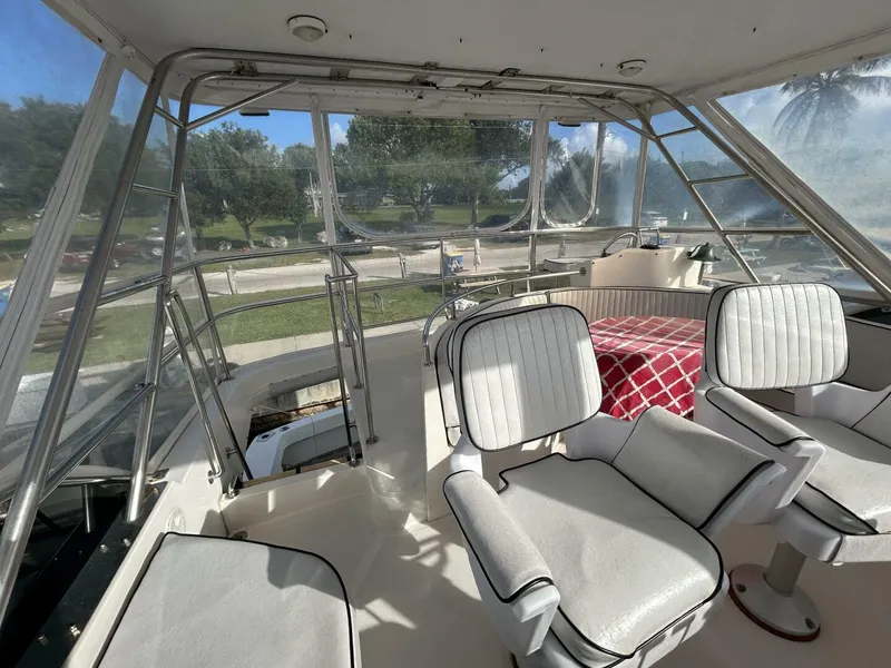 Slide: The Image of 43' Mikelson flybridge aft - 5036907