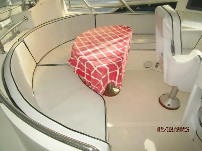 Slide: The Image of 43' Mikelson flybridge port seating - 5036914
