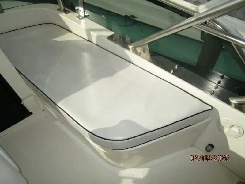 Slide: The Image of 43' Mikelson flybridge starboard seating - 5036916