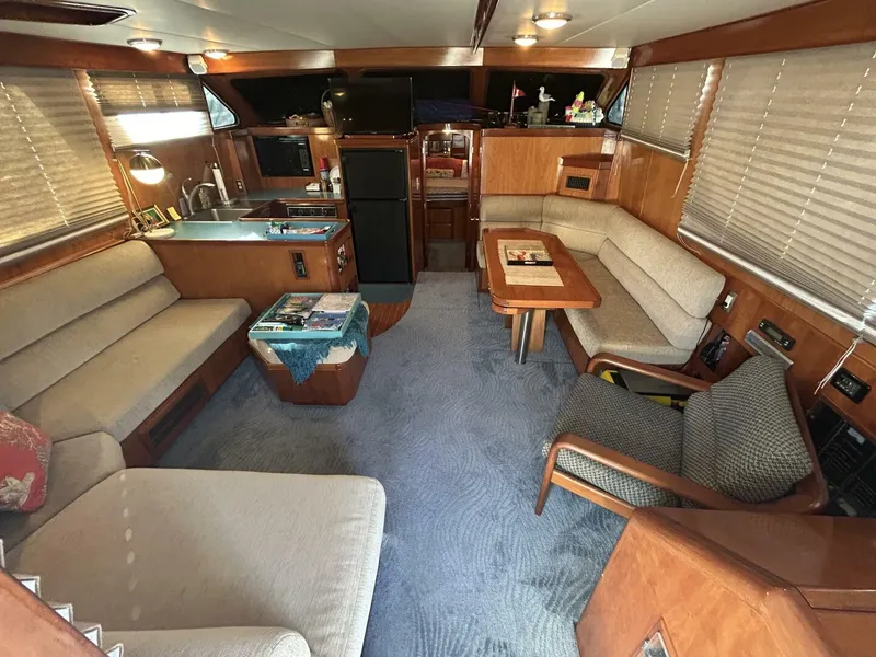 Slide: The Image of 43' Mikelson salon forward - 5036939
