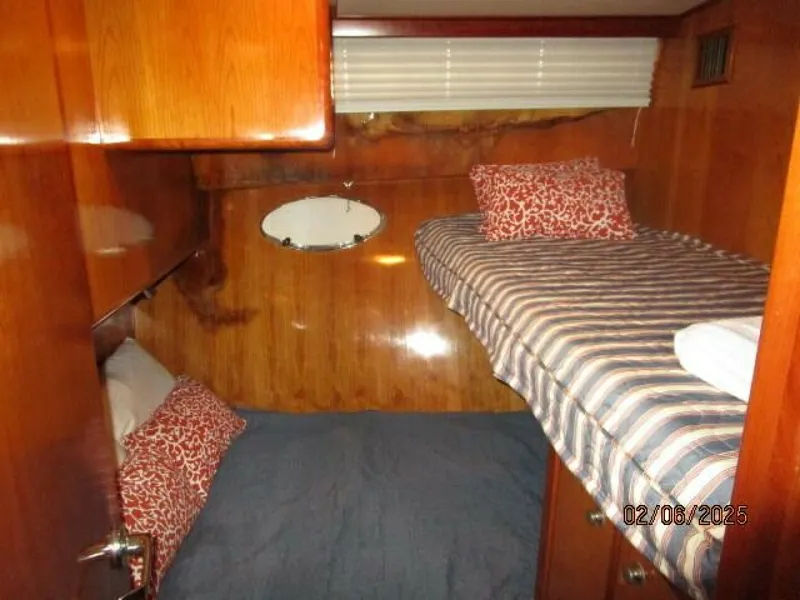 Slide: The Image of 43' Mikelson guest stateroom - 5036925