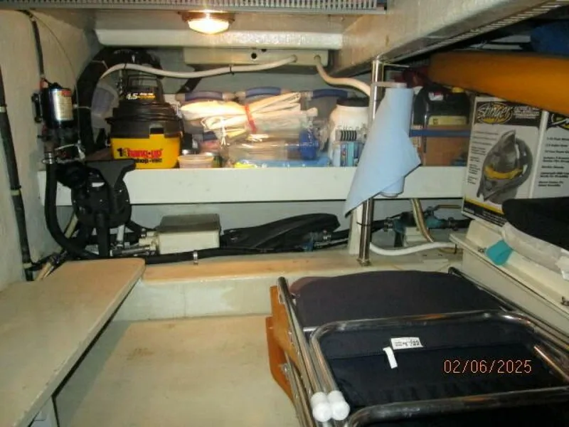 Slide: The Image of 43' Mikelson mid bilge storage area starboard - 5036888