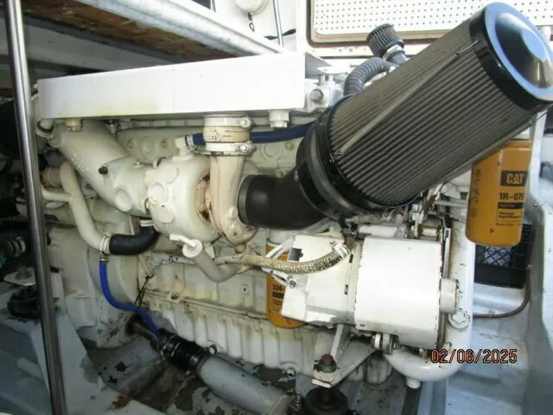 Slide: The Image of 43' Mikelson starboard main engine - 5036947