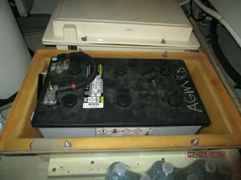 Slide: The Image of 43' Mikelson battery bank1 - 5036889