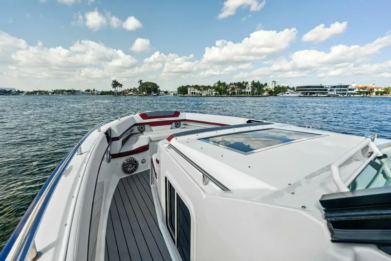 Slide: The Image of Formula 430 Super Sport Crossover 2022 - 5102460