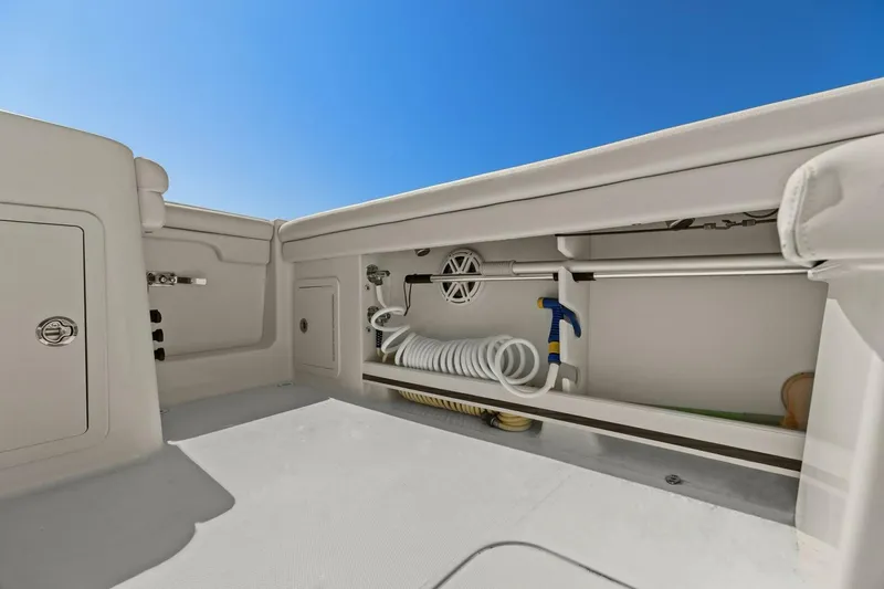 Slide: The Image of 2016 375 Grady-White Freedom - 5098703