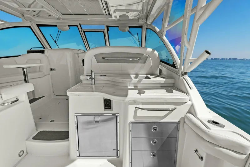 Slide: The Image of 2016 375 Grady-White Freedom - 5098764